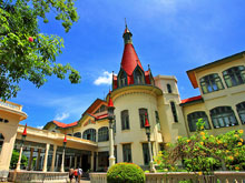 ตลาดน้ำมหานคร