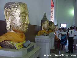 เศียรพระในโบสถ์