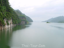 เขื่อนเขาแหลม