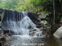 Huai Yang Waterfall, you can enjoy swimming here....
