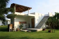 Duanlom Resort - เดือนล้อม รีสอร์ท