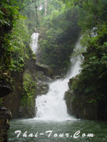 น้ำตกพลิ้ว