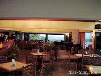 Taruer Tangkae Restaurant: 06.00 - 24.00 hrs ... serves breakfast, lunch, dinner for Thai, Chinese and European menus