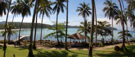 Hideway resorts, Resort for families, Tropical island.
