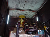 เพดานไม้เก่าแก่สมัยอยุธยาตอนปลาย