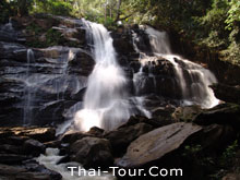 น้ำตกตาดหมอก