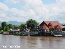 ท่าเรือท่าตอน... จุดเริ่มต้นการล่องแก่งแม่น้ำกก