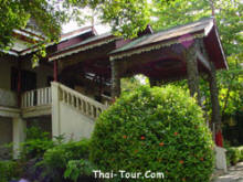 กุฏิศิลปะพม่า