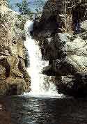 waterfall_lanlieangma.jpg (4959 bytes)