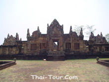 ปราสาทด้านหน้า