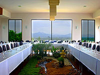 ห้องสัมนาและห้องจัดเลี้ยง