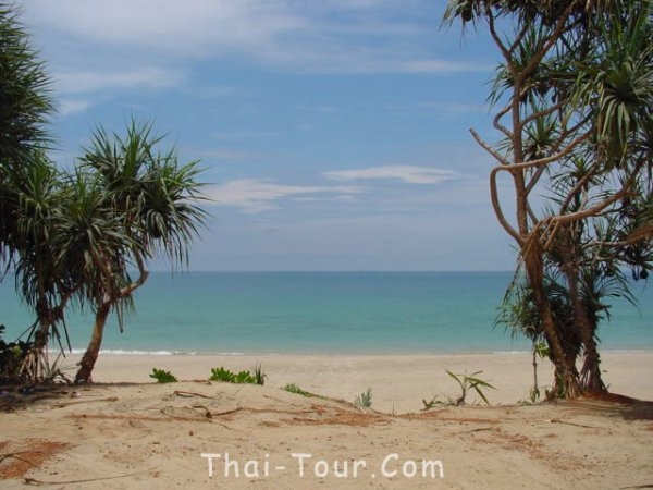 หาดพระแอ๊ะ