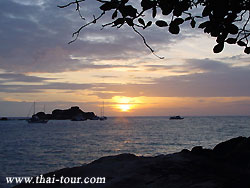 อาทิตย์ขึ้นที่เกาะสี่