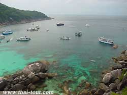 จุดชมวิวบนก้อนหิน เกาะแปด