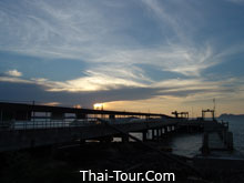 ท่าเรือเฟอร์รี่ไปเกาะสมุย