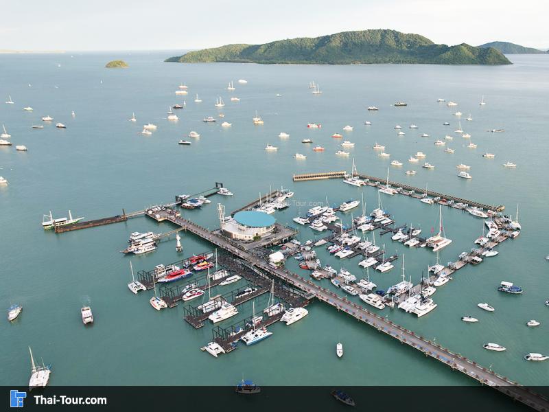 อ่าวฉลอง