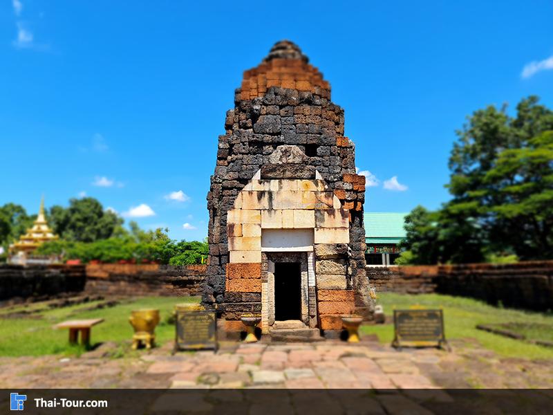 ปรางค์กู่ หรือ ปราสาทหนองกู่