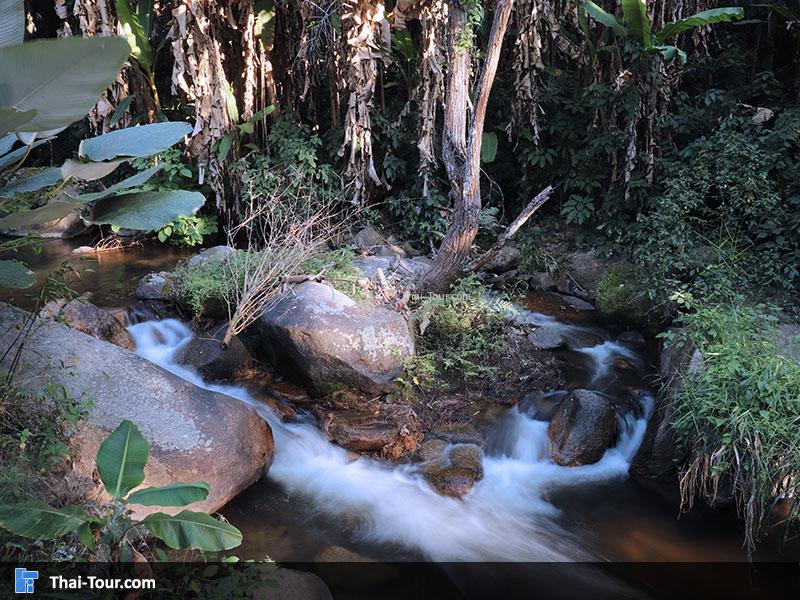 ผาน้ำลอด