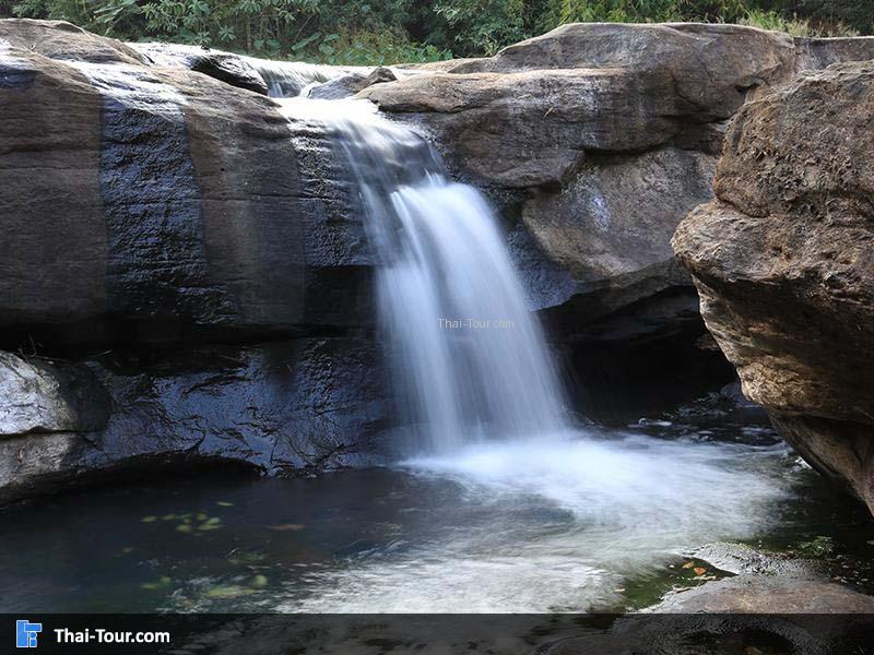 น้ำตกตาดโตน