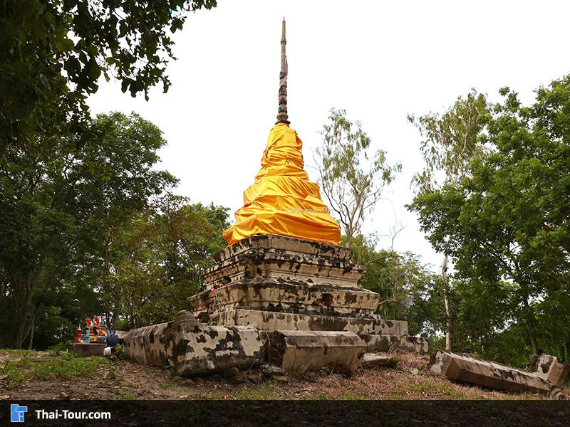 พระธาตุเมืองพระรถ