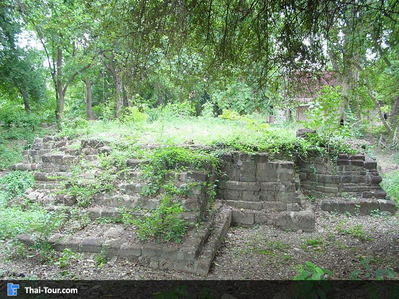 โบราณสถานพงตึก