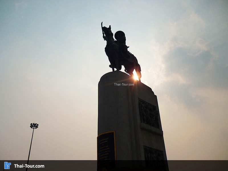 อนุสาวรีย์พระเจ้าตากสินมหาราช