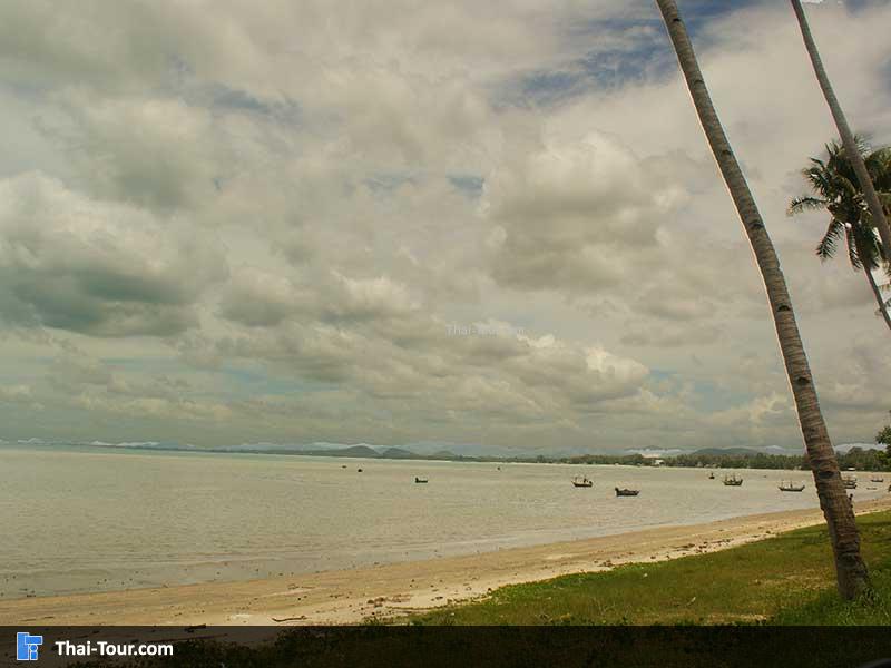 หาดแม่รำพึง บางสะพาน