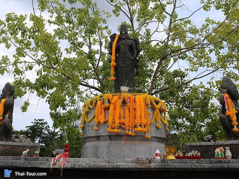 รูปปั้นพระนารายณ์