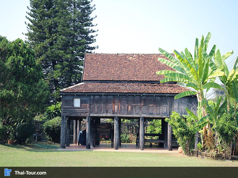 บ้านเสานัก