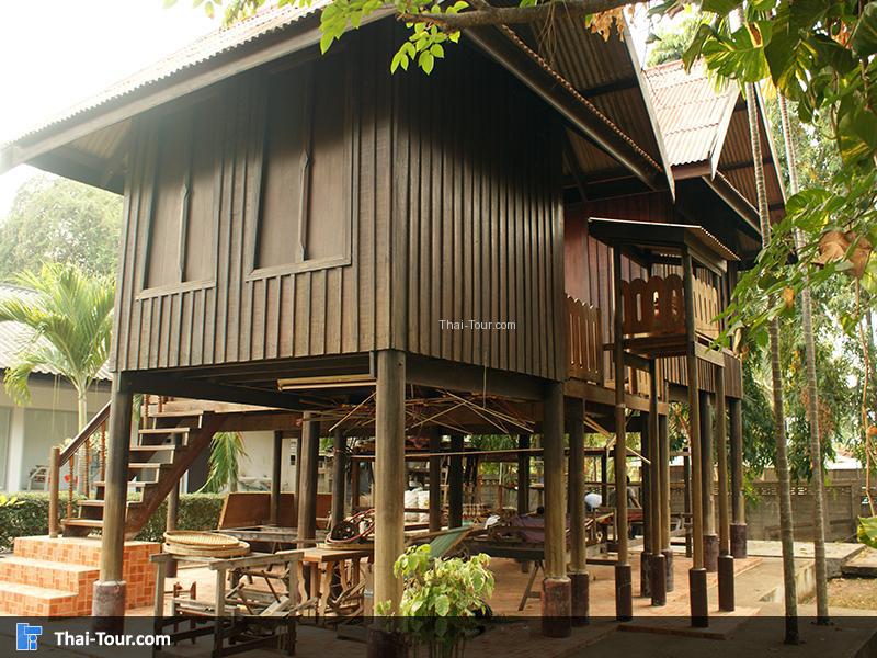 ศาลาไหมไทย