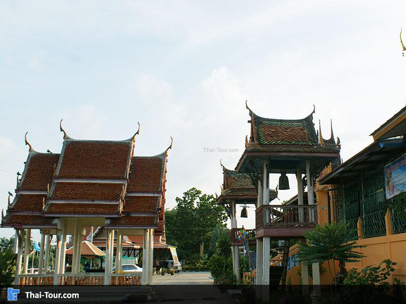 วังปลาวัดข่อย