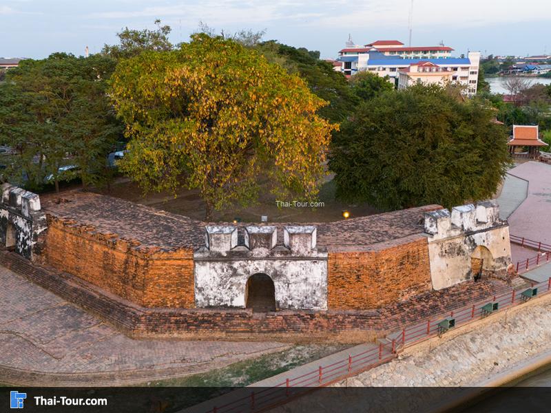 ป้อมเพชร อยุธยา