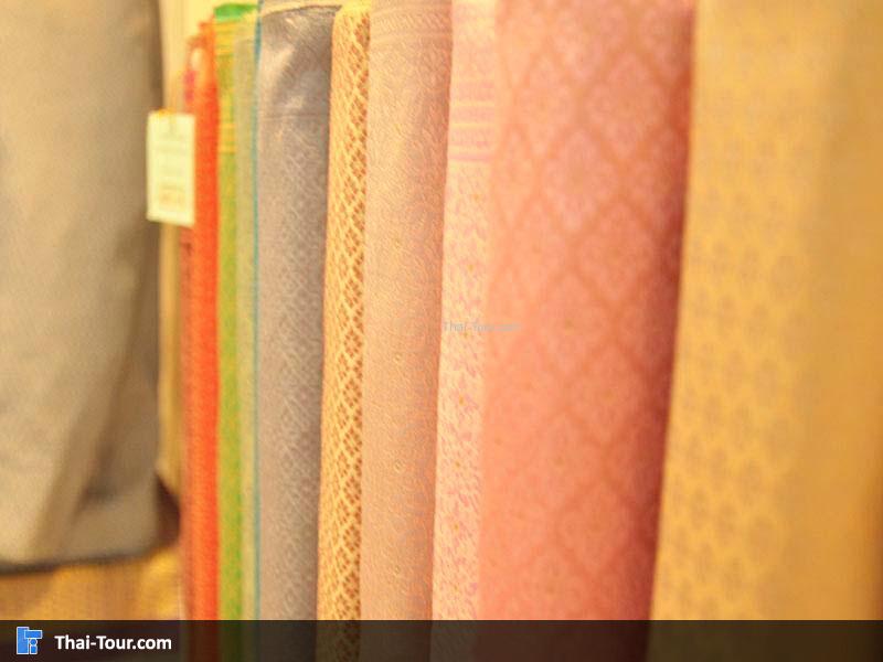 ลำพูนผ้าไหมไทย