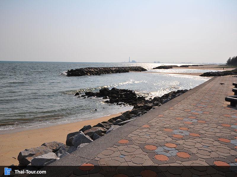 หาดแสงจันทร์