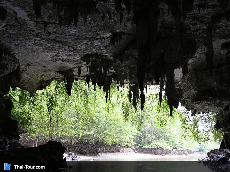 ถ้ำลอดเหนือ และ ถ้ำลอดใต้