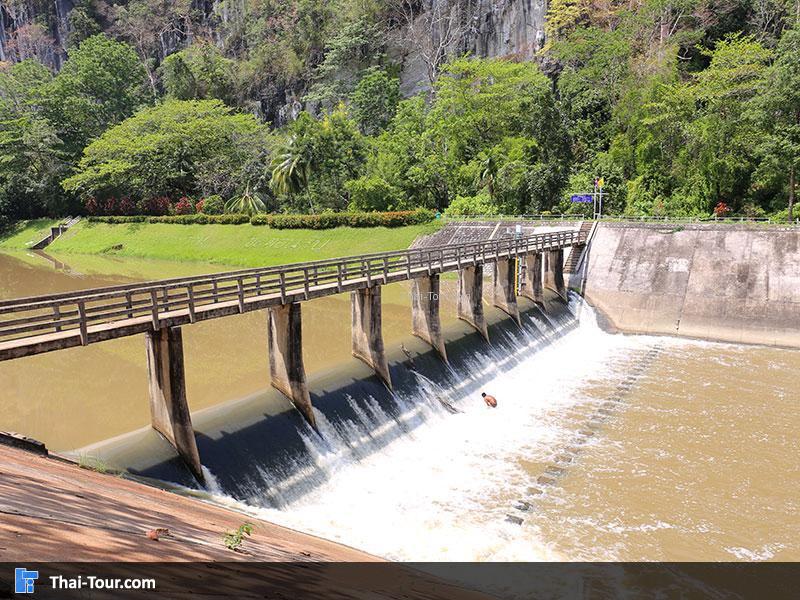 ฝายชลประทานดุสน