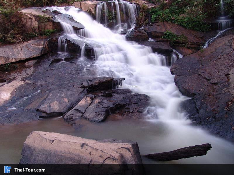 น้ำตกสองคอน