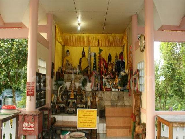 ศาลเจ้าพ่อขุนสามชน