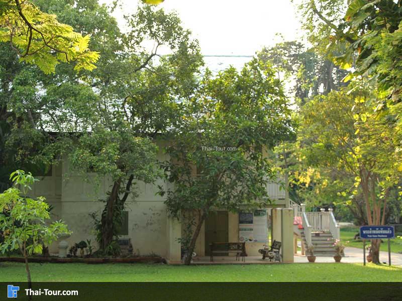 พระตำหนักทับแก้ว