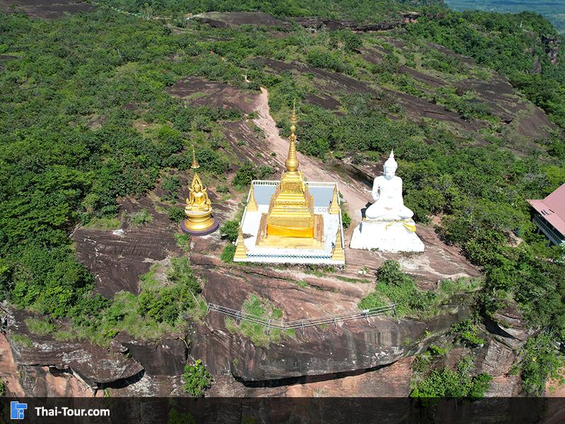 เจดีย์หลวงปู่เสาร์