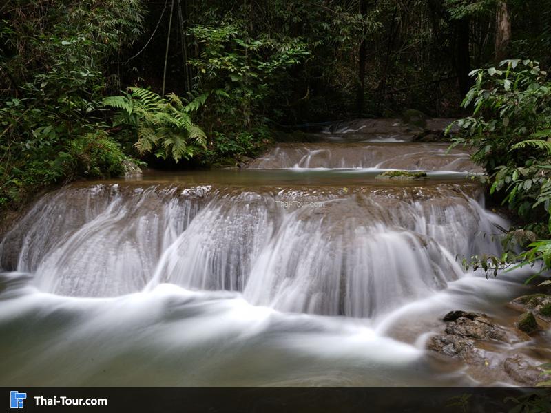 วนอุทยานสระนางมโนห์รา