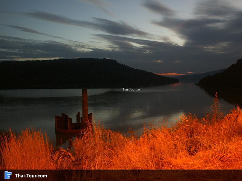 เขื่อนลำพระเพลิง