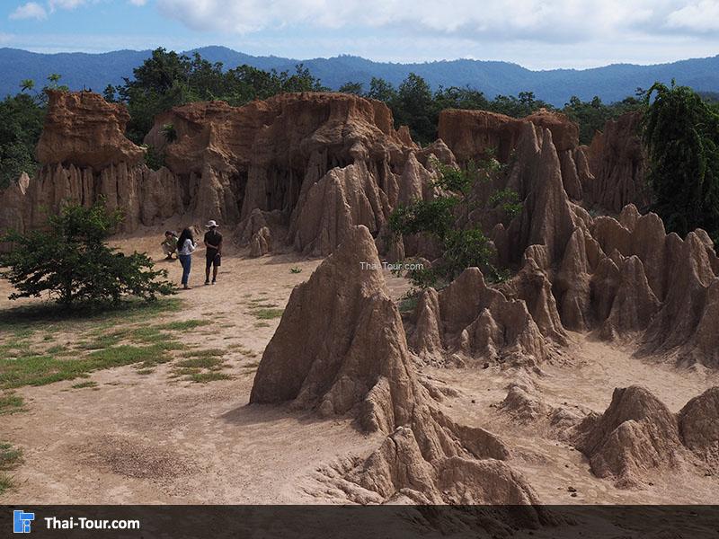 เสาดินน้อย