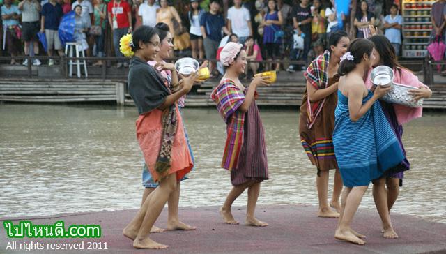 ตลาดน้ำอโยธยา