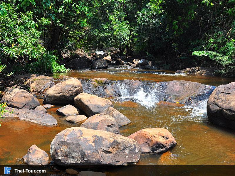 น้ำตกสะพานหิน