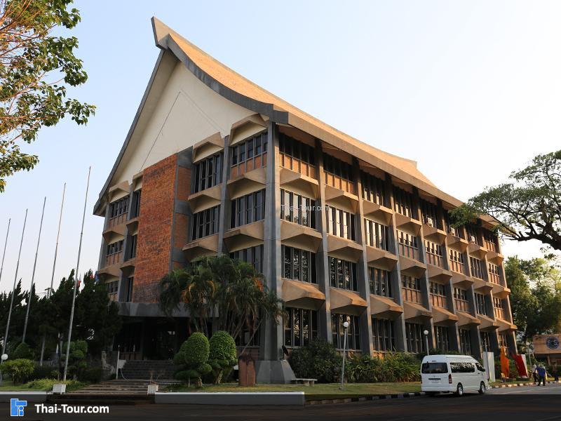 สถาบันวิจัยศิลปะและวัฒนธรรมอีสาน