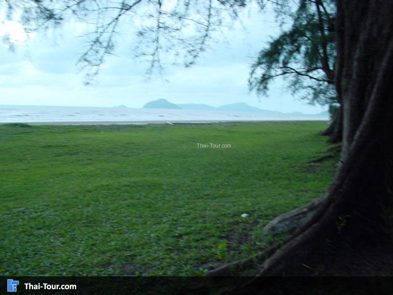 หาดประพาส หรือ หาดหินทุ่ง