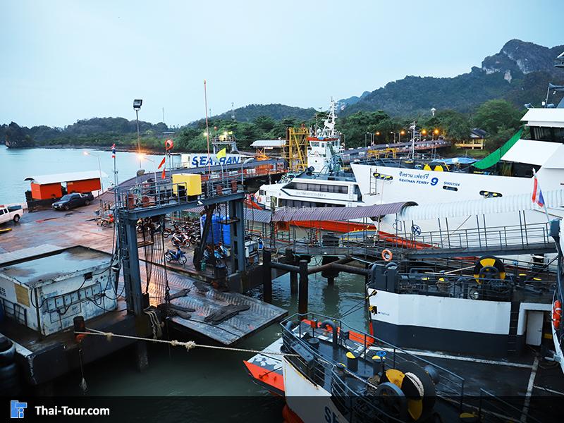 ท่าเรือเฟอร์รี่ ดอนสัก