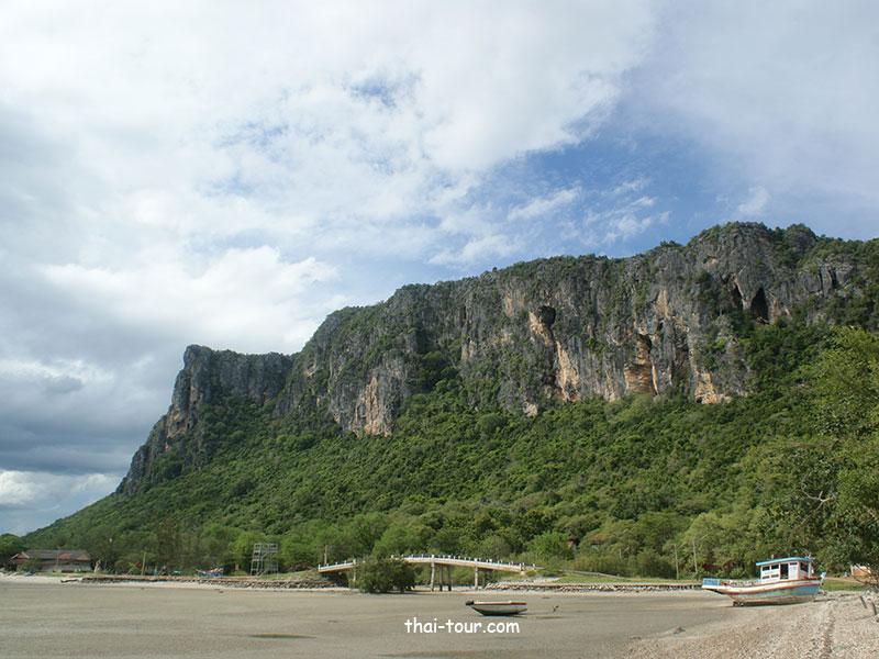 เขาตาม่องล่าย