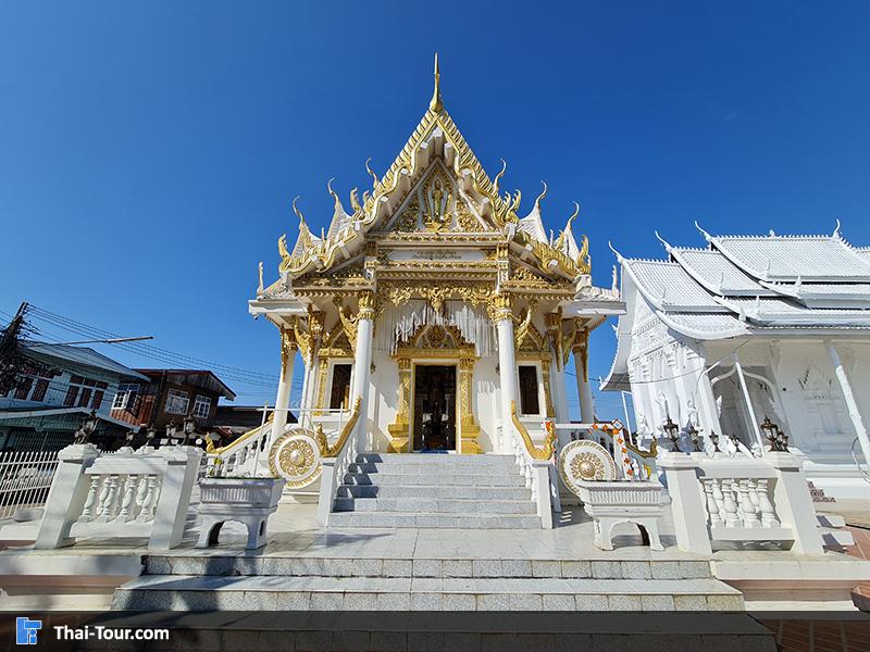 พระบางวัดไตรภูมิ